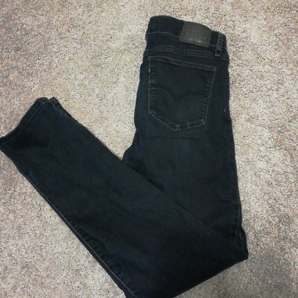 Size 30 712 slim Levis